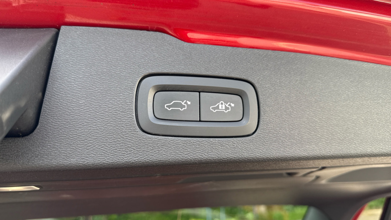 Volvo V60 2.0 B4D Inscription 5dr Auto Diesel Estate